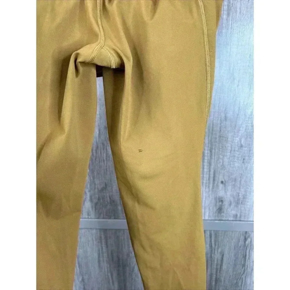 Lululemon Leggings Fast Free 6 Mustard Color High Rise Reflective Dots Sz 6 - Picture 12 of 12